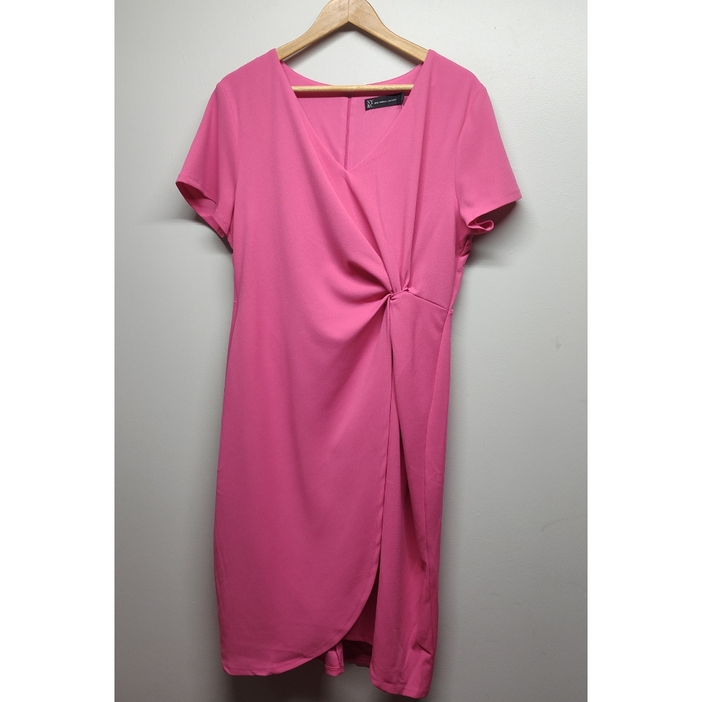 New York & Company Midi Dress Women Size XL Pink Stretch Short Sleeve V-Neck